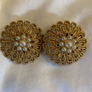 Vintage Floral Filigree Design Clip on Earrings Faux Pearls